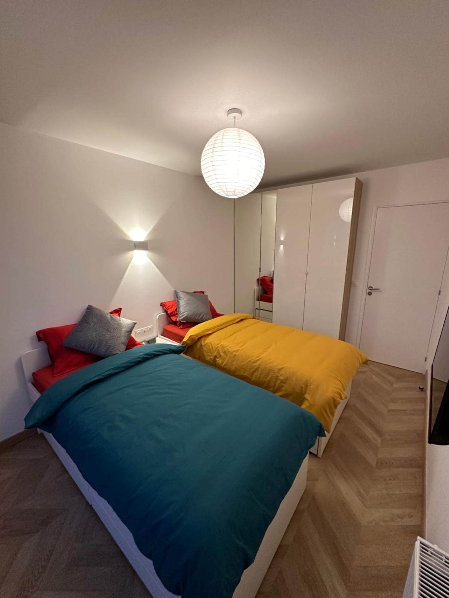 Paris Pantin Magnifique Appartement 4 Pieces De 108M2 Avec 2 Parking Interieur - Tres Cosy Pour 1 A 12 Personnes - Entierement Refait A Neuf Entire Apartment Luxurious And Warm - Pantin Paris 19 Eme Free Wifi Gratuit Exterior foto